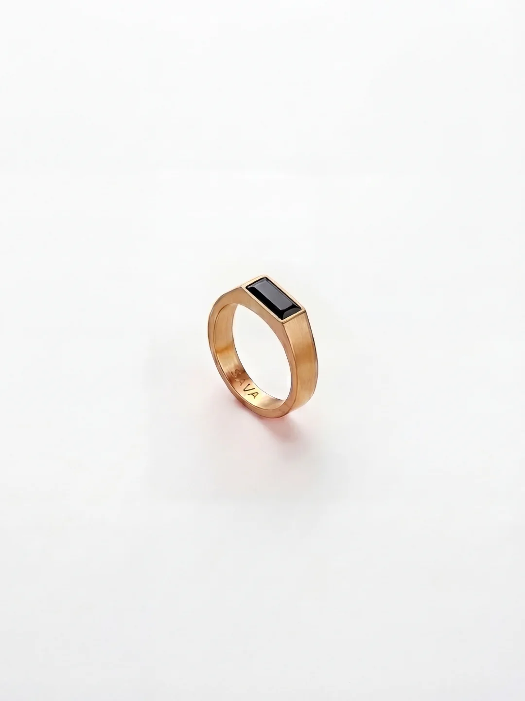 MIDNIGHT COMO RING | 18K Gold