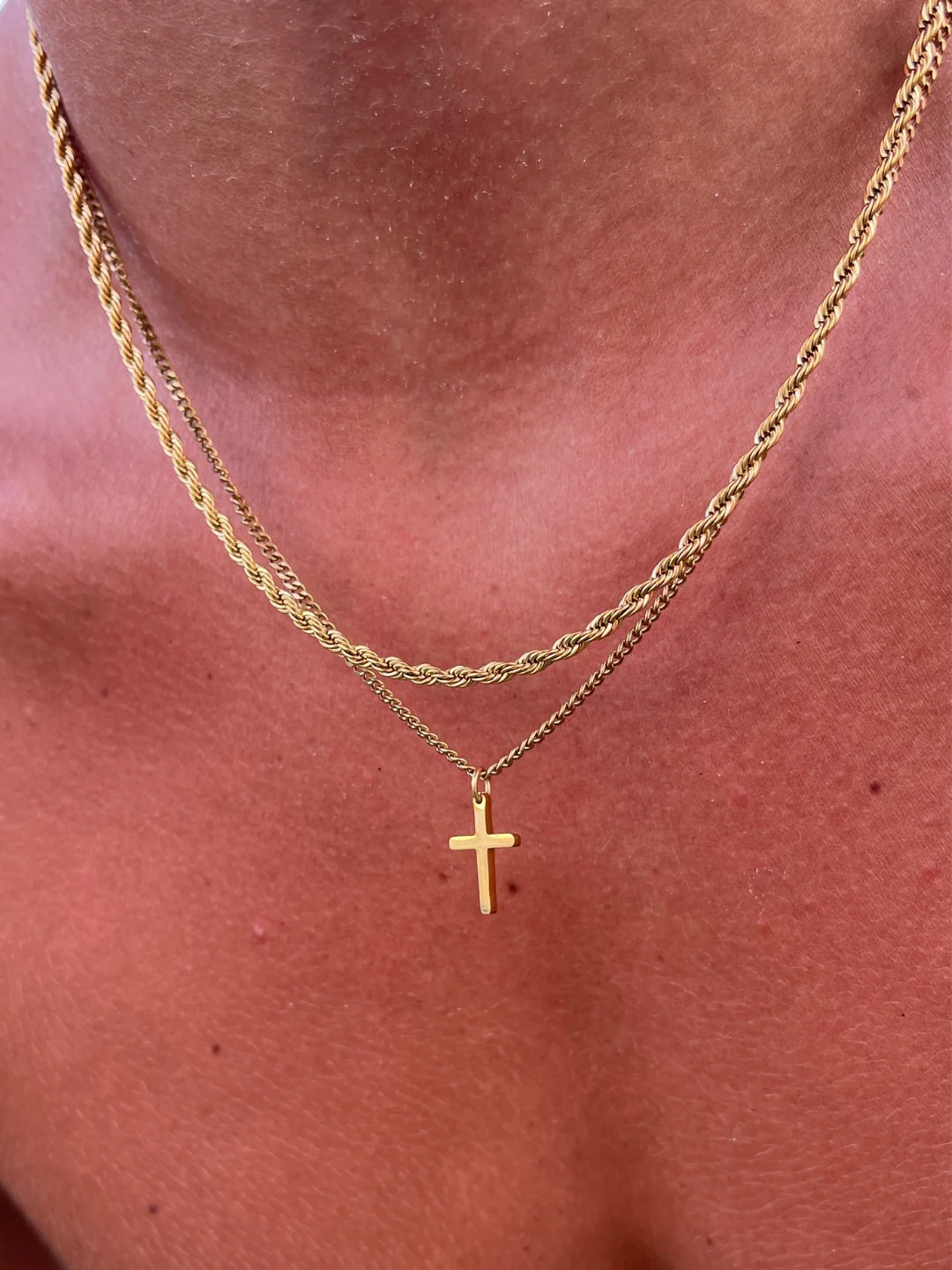 CROSS CHAIN | 18K Gold - Image 8