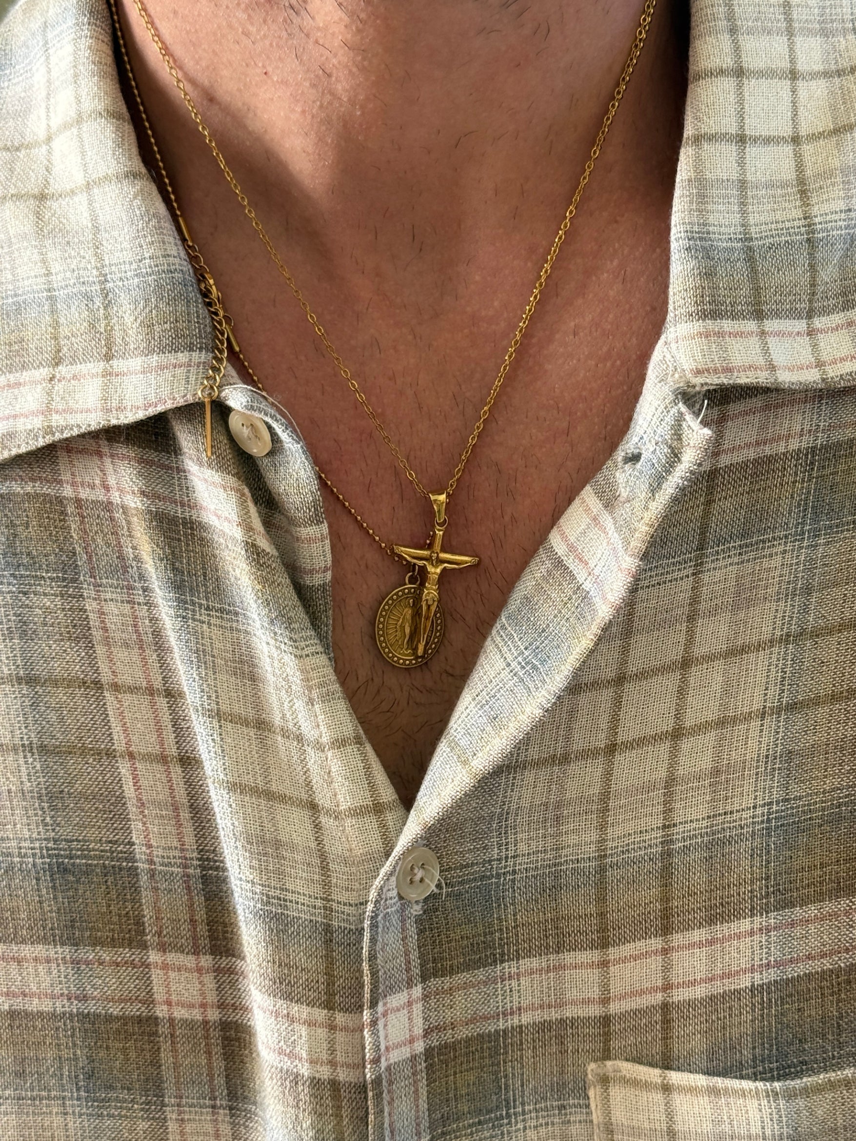 CRUCIFIX CHAIN | 18K Gold - Image 2