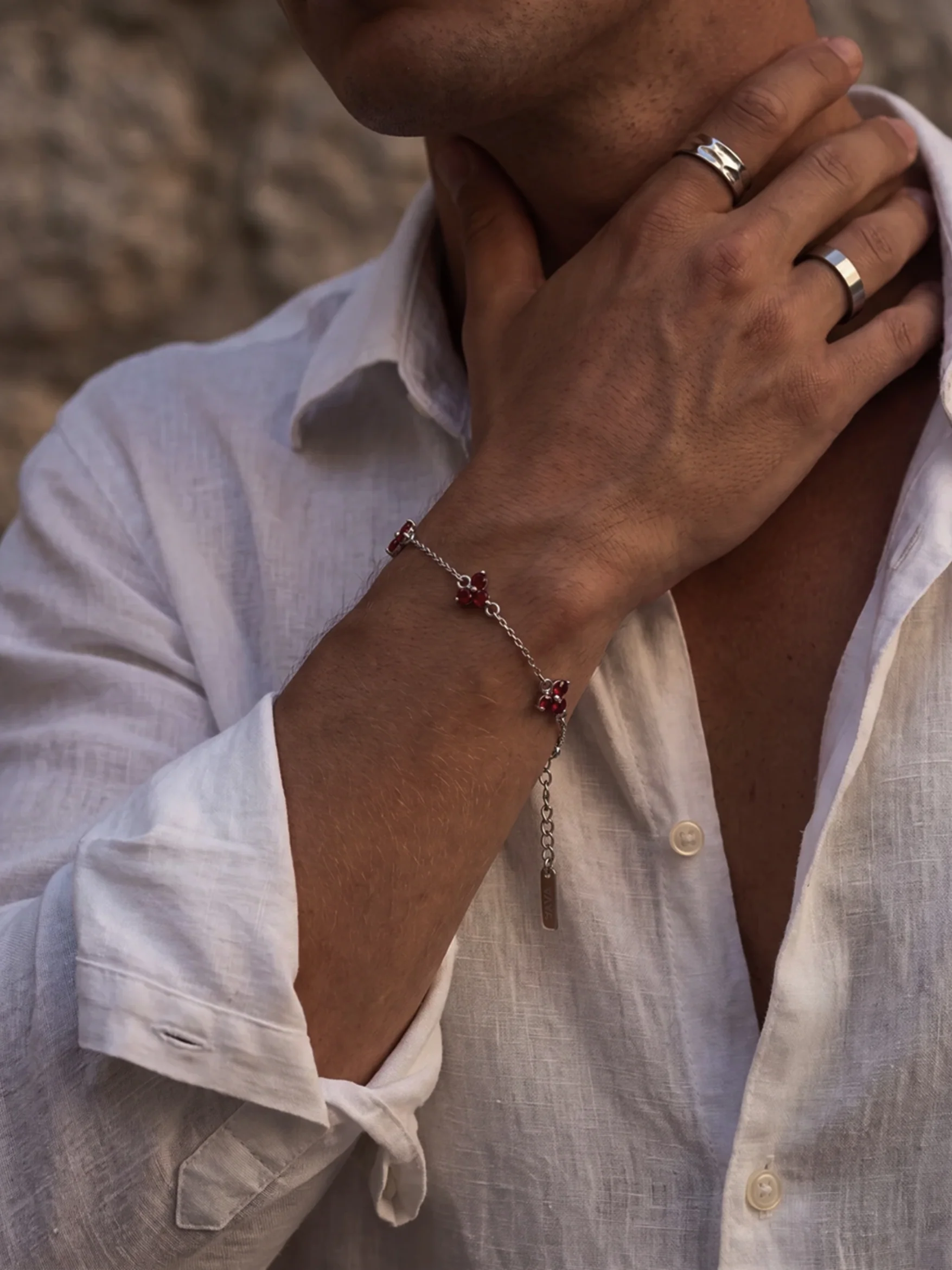 RED CLOVER BRACELET | Silver - Image 5