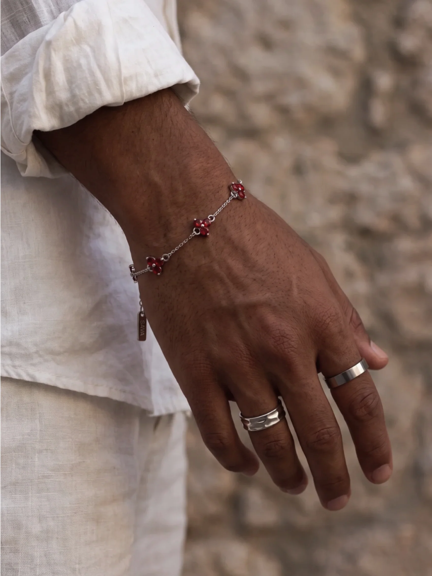 RED CLOVER BRACELET | Silver - Image 6
